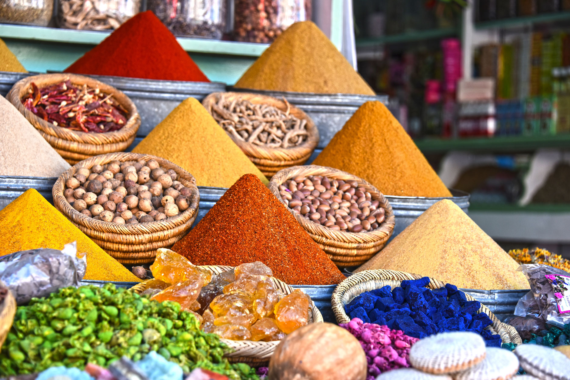 EGY_Aswan-Souk-©-AdobeStock_123197666.jpg