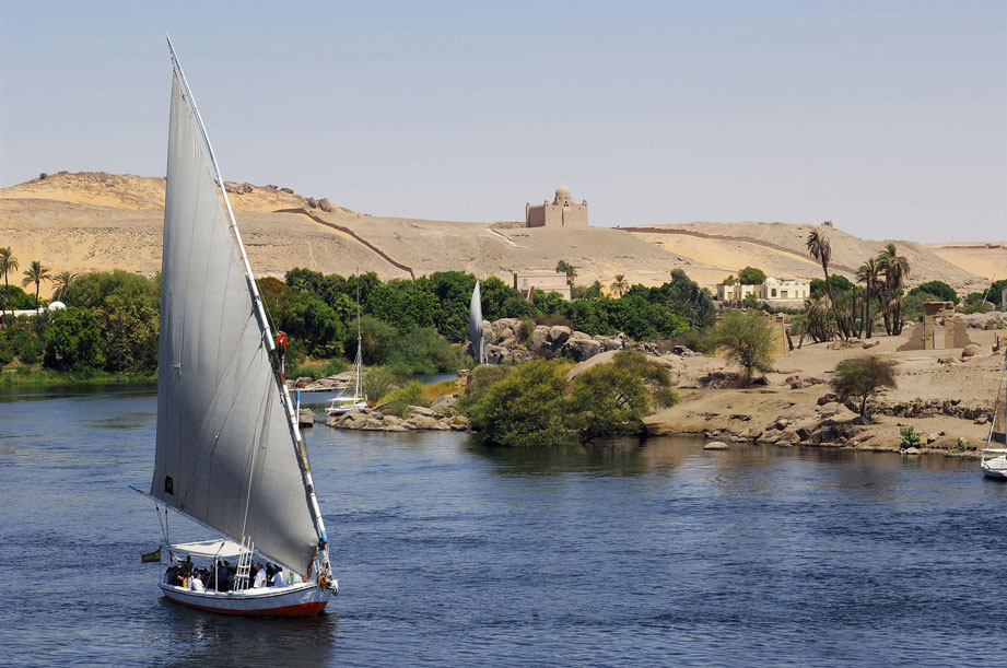 EGY_Egypt-Cataract-Felluccas-upper-Egypt-©-Egyptian-Tourism-Association.jpg