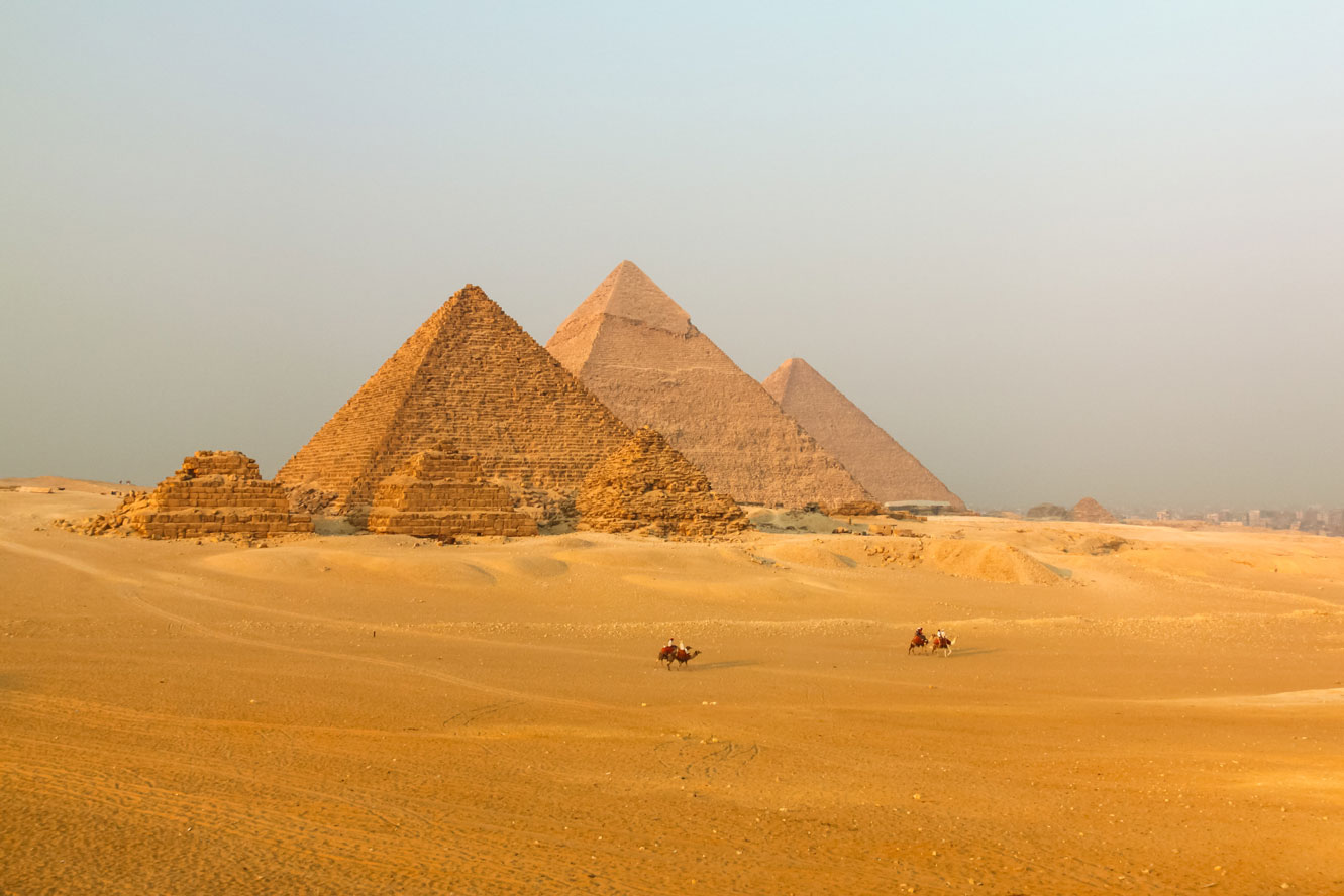 EGY_Giza-Great-Pyramids-©-AdobeStock_44267312.jpg