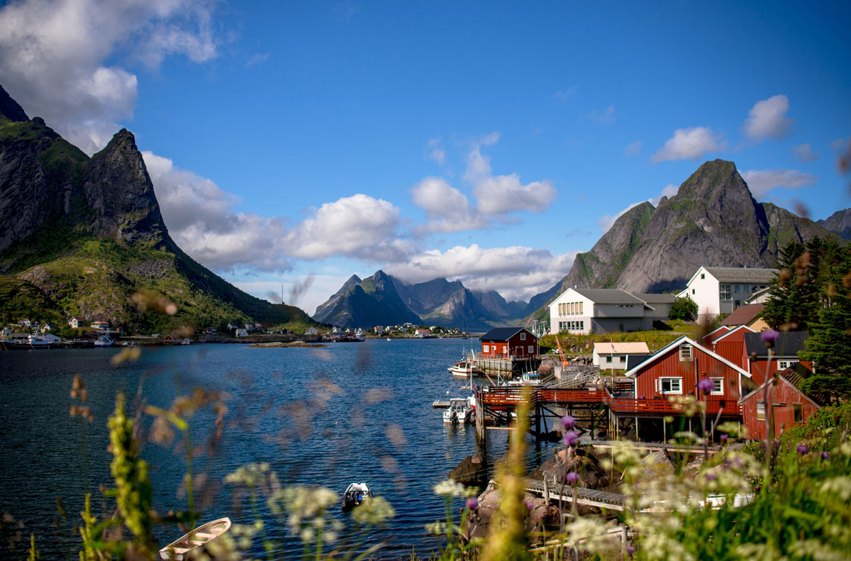 NOR_Lofoten-Islands-©-Adobe-Stock-119005522.jpg