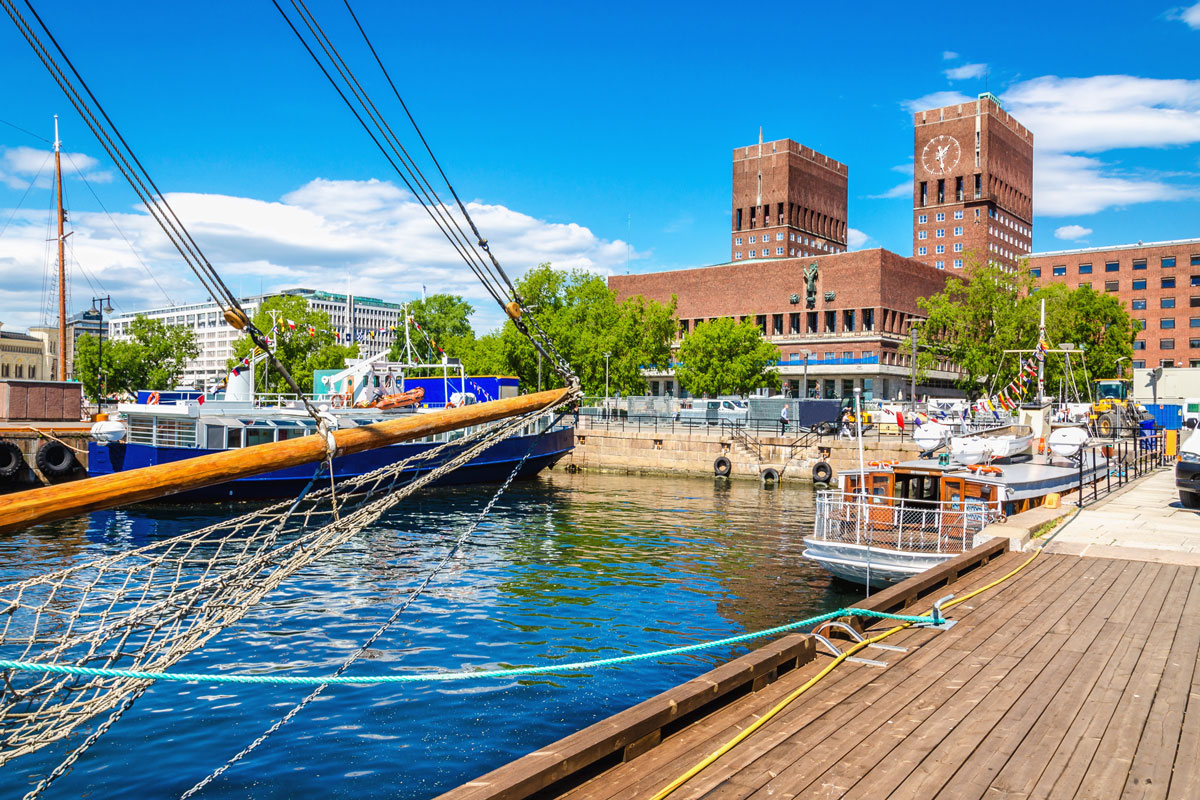 NOR_Oslo-Harbour-©-Adobe-Stock-92123013.jpg