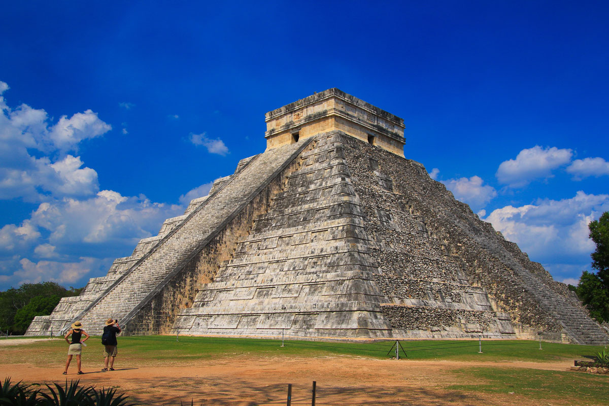 MEX-Tulum-Mayan-Ruins-©-AdobeStock_205298951.jpg