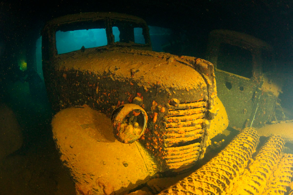 FSM_Chuuk-Hoki-Work-Truck-©-Ron-Leidich.jpg