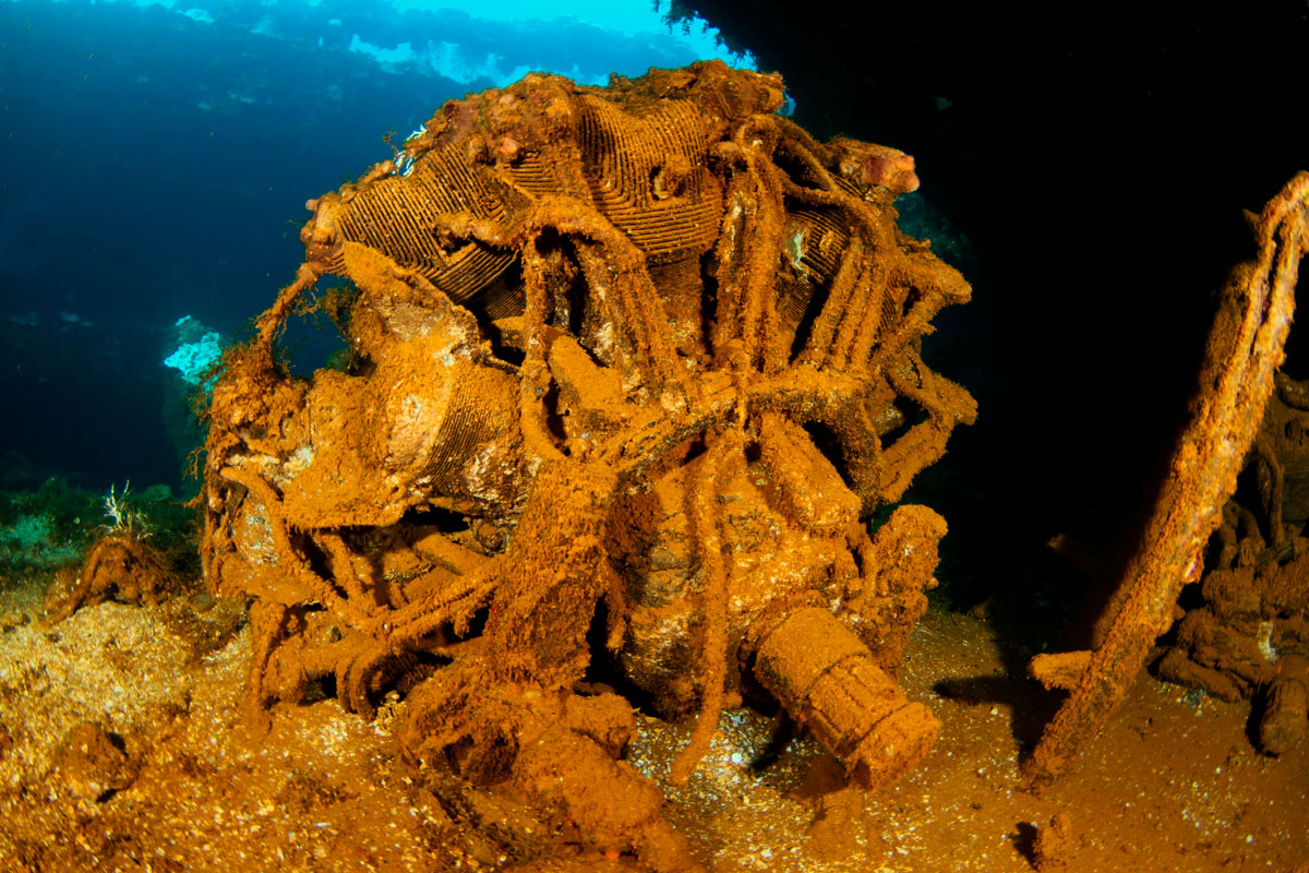 FSM_Chuuk-UW-Sankisan-Zero-Radial-Engine-©-Ron-Leidich.jpg