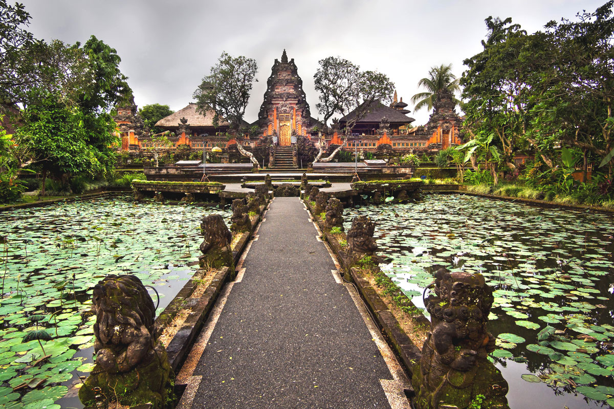 IND_Ubud-Pura-Saraswati-Temple-©-Adobe-Stock.jpg