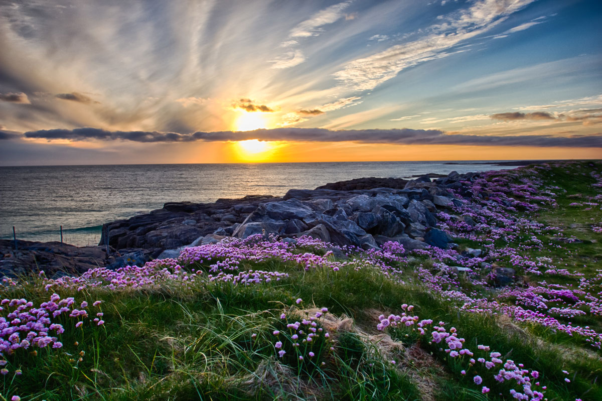 GBR_Scotland-Sunset-at-Tangasdale-©-AdobeStock_46907346.jpg