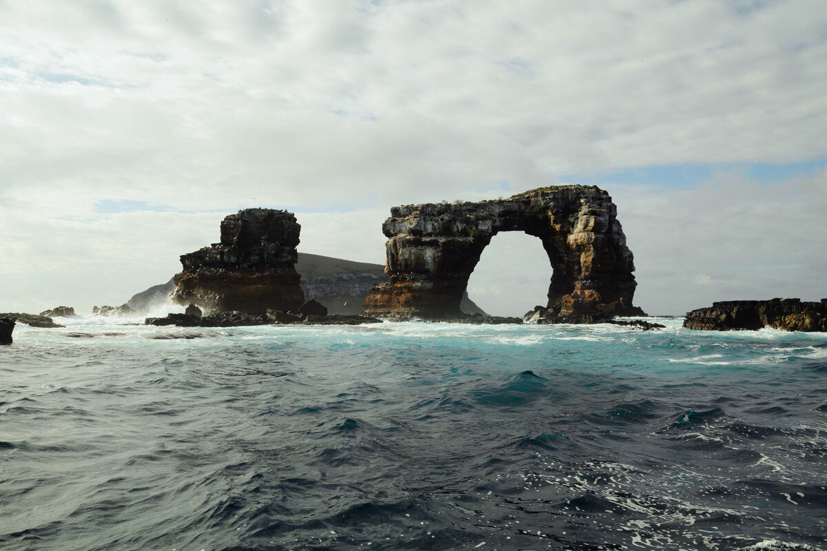 ECU_Galapagos-Darwins-Arch-© AdobeStock_277266634.jpg