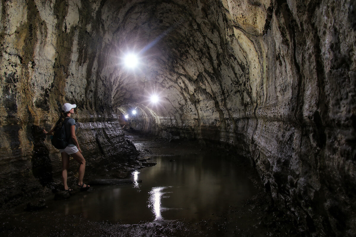 ECU_Galapagos-Lava-Flow-Caves-©-AdobeStock_183034610.jpg