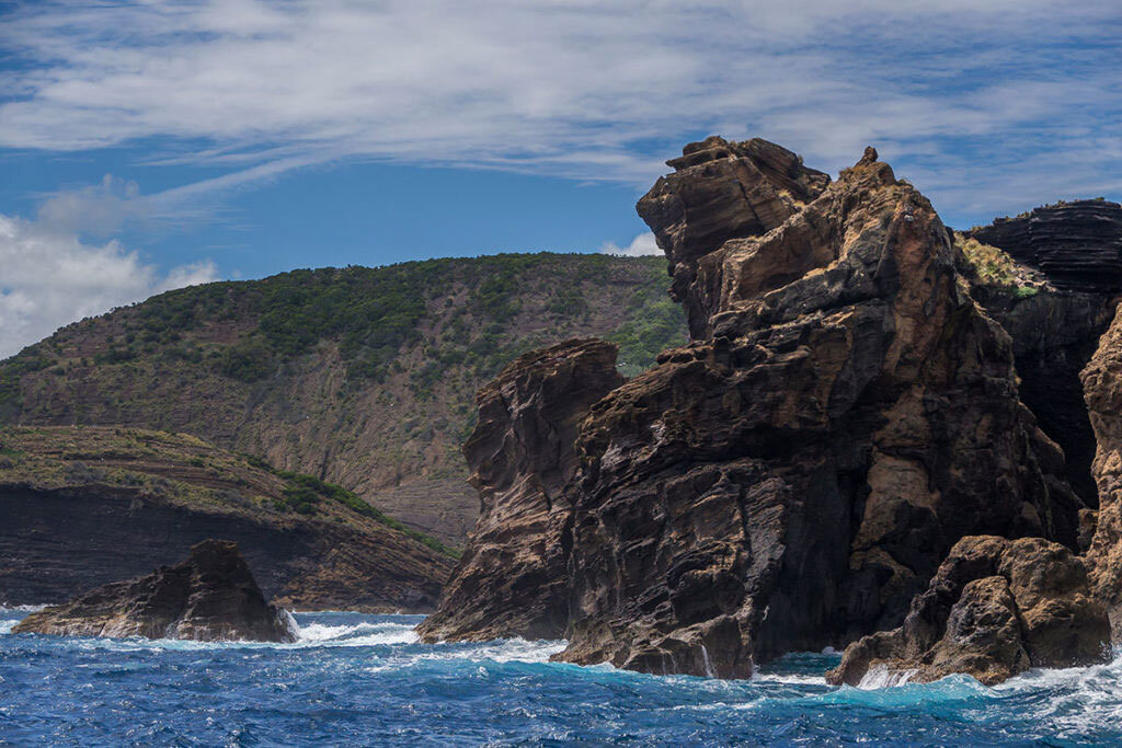 PRT_Azores-Faial-Coastline-©-SailDive-0082.jpg