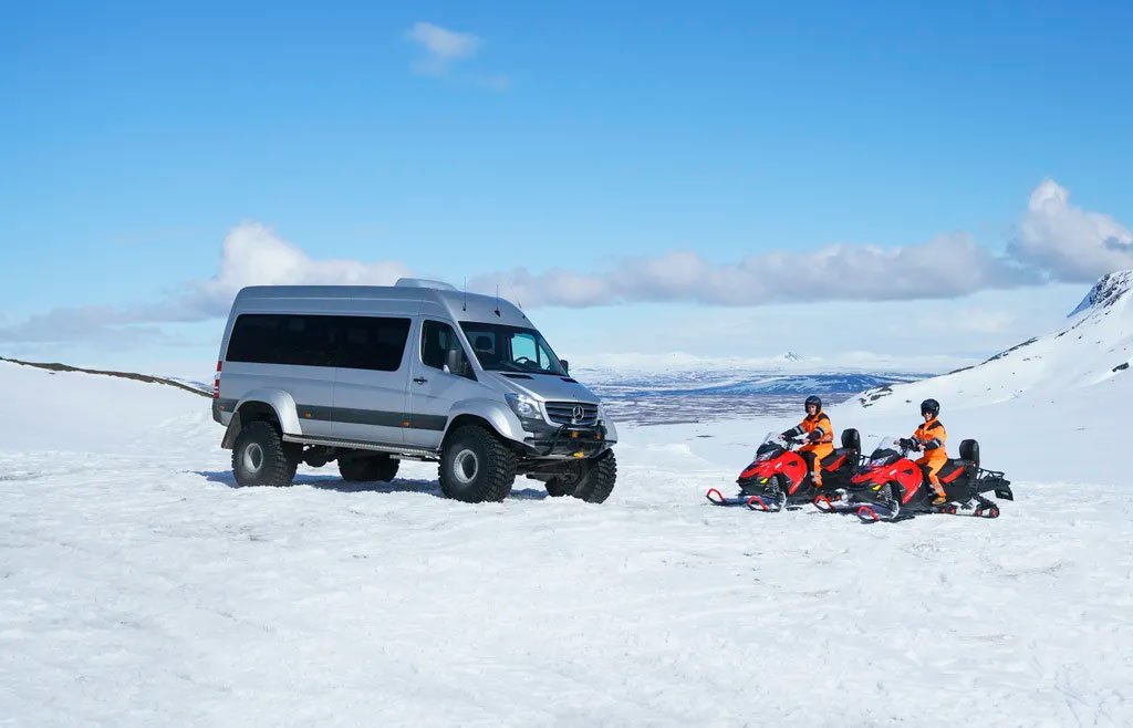 Arctic-Adventures-super-jeep-minibus-vehicles-11.jpg