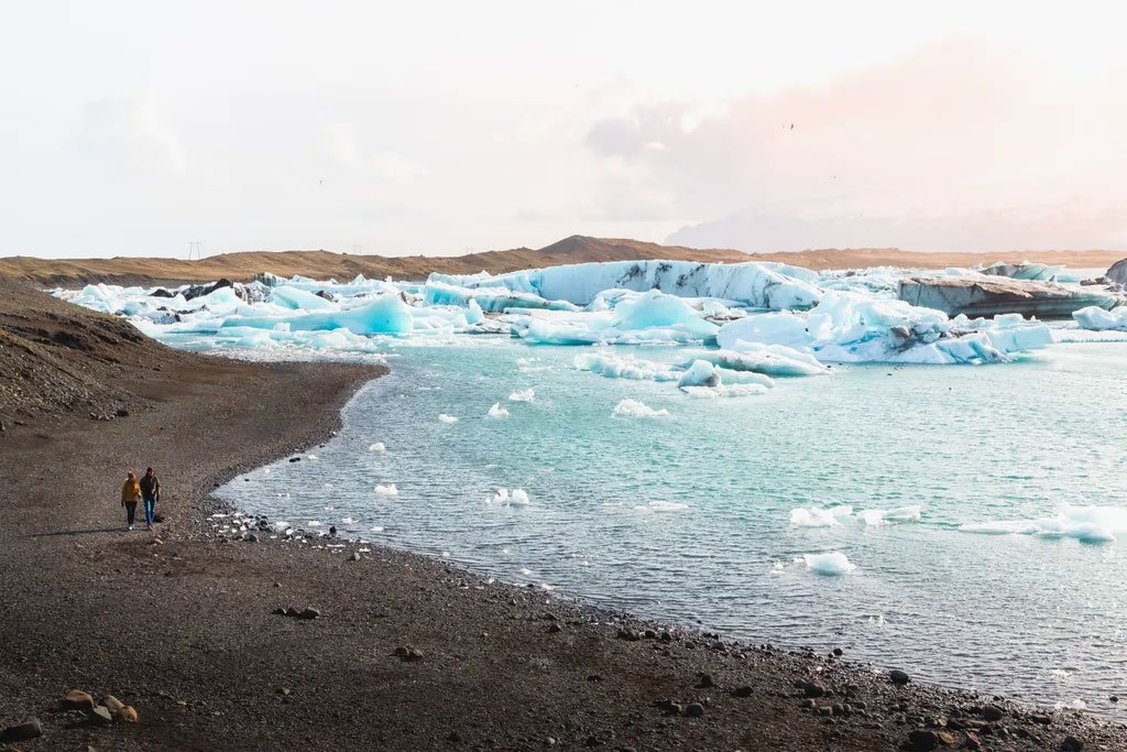 26ICE_Iceland-©-Arctic-Adventures_web22.jpg