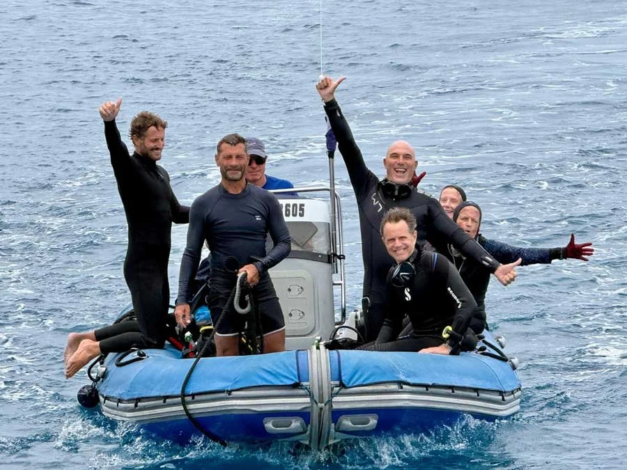 Video Postcard - A Journey Through the Tuamotus