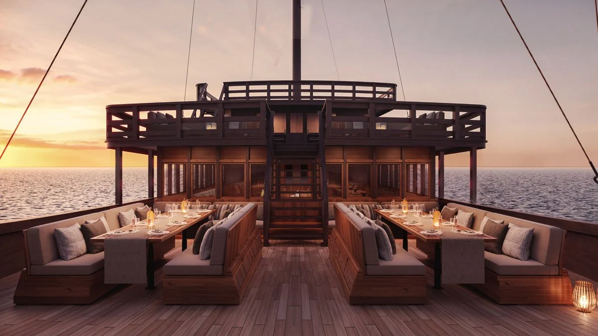 Coralia-Dua-Liveaboard-front-deck.jpg