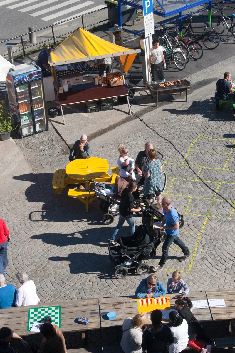 Lokale kjøpmenn stilte villig opp denne dagen, og ville gjerne gjenta arrangmenetet.