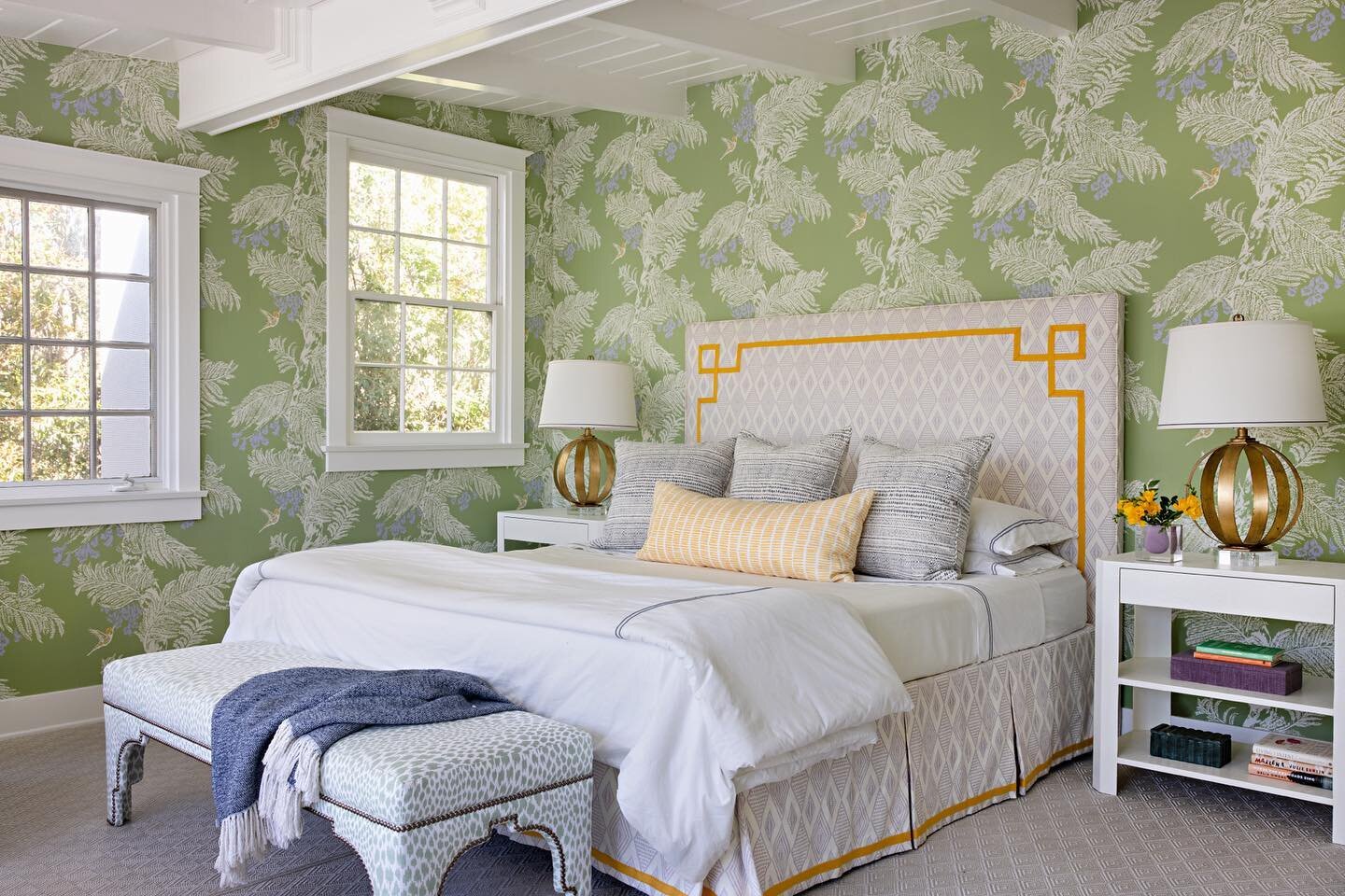 Melissa was all prepped for the presentation of this Primary Bedroom but when she saw this @lakeaugust wallpaper go up at @hollywoodathome she just knew it was &ldquo;the one&rdquo; and had to do a new scheme around it.  And voila - it was worth it! 