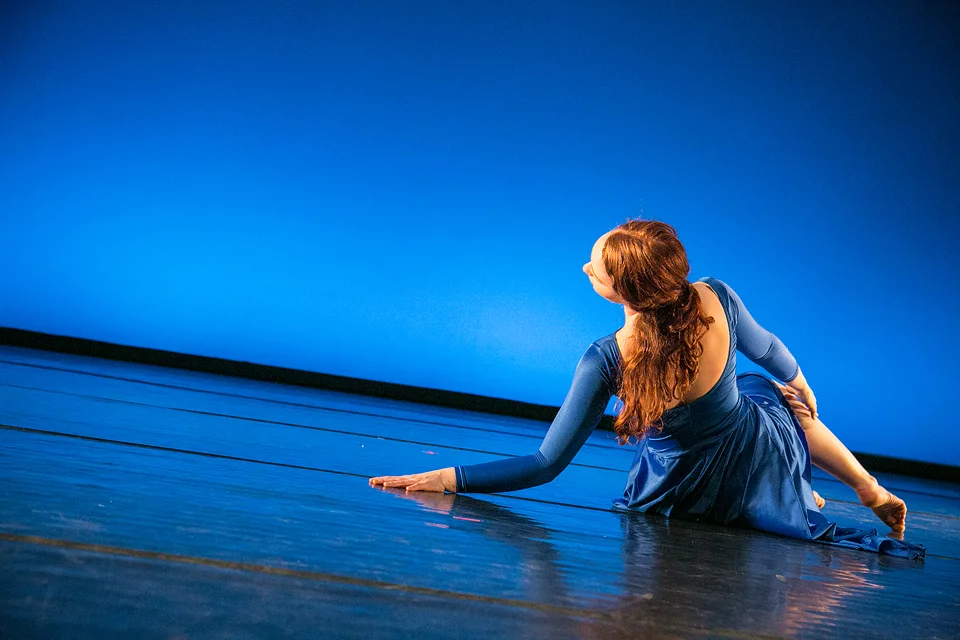 Chloe Hart Bates Dance Festival Young Dancers Workshop École de Danse Contemporaine de Montréal (photo: Kate Hayter)