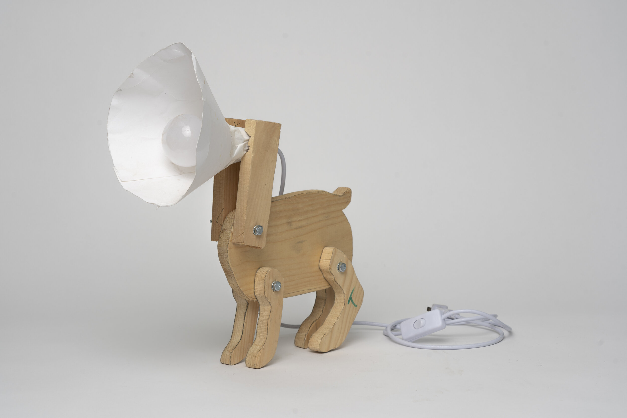 11 - INT - dog lamp.jpg