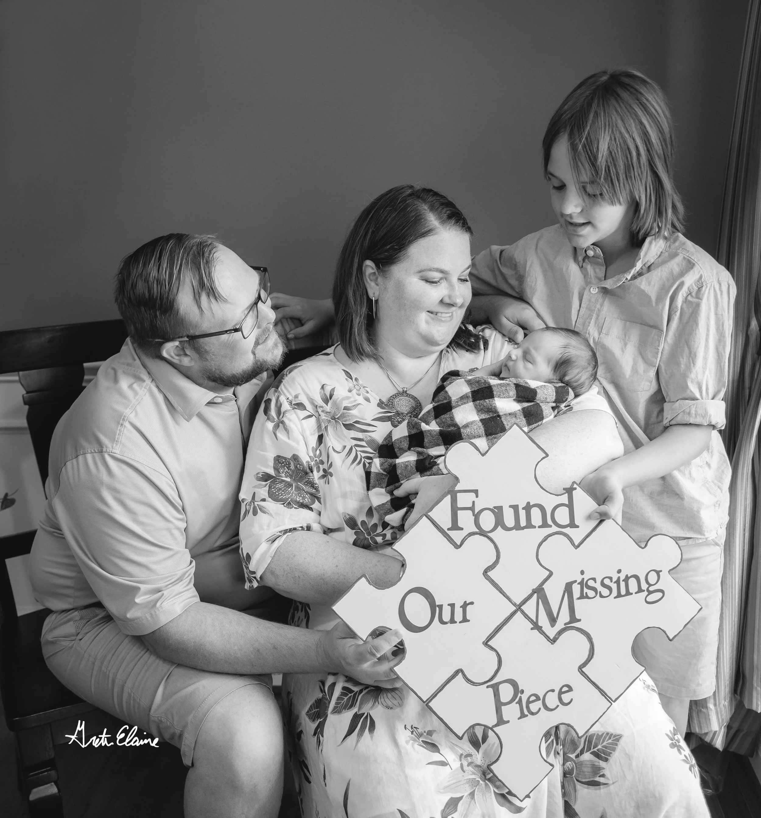 PerryNewborn_BW_GEP0844-Edit.jpg