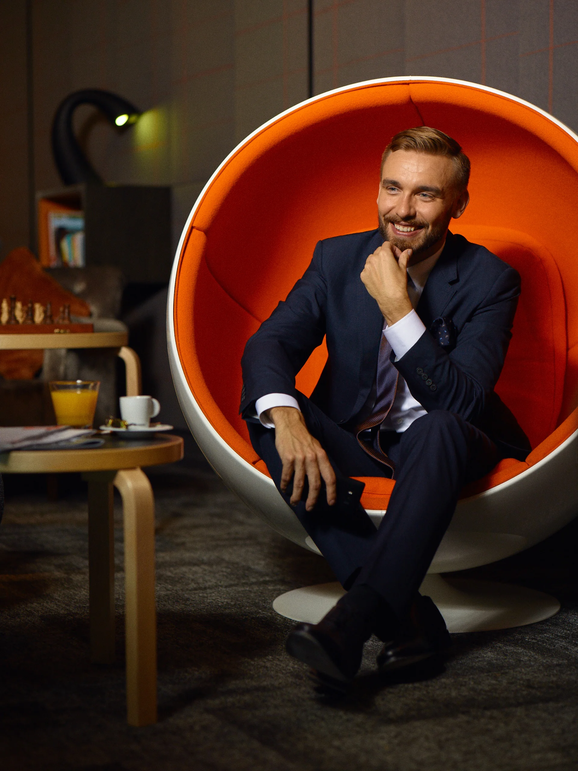 radisson business60052-2.jpg