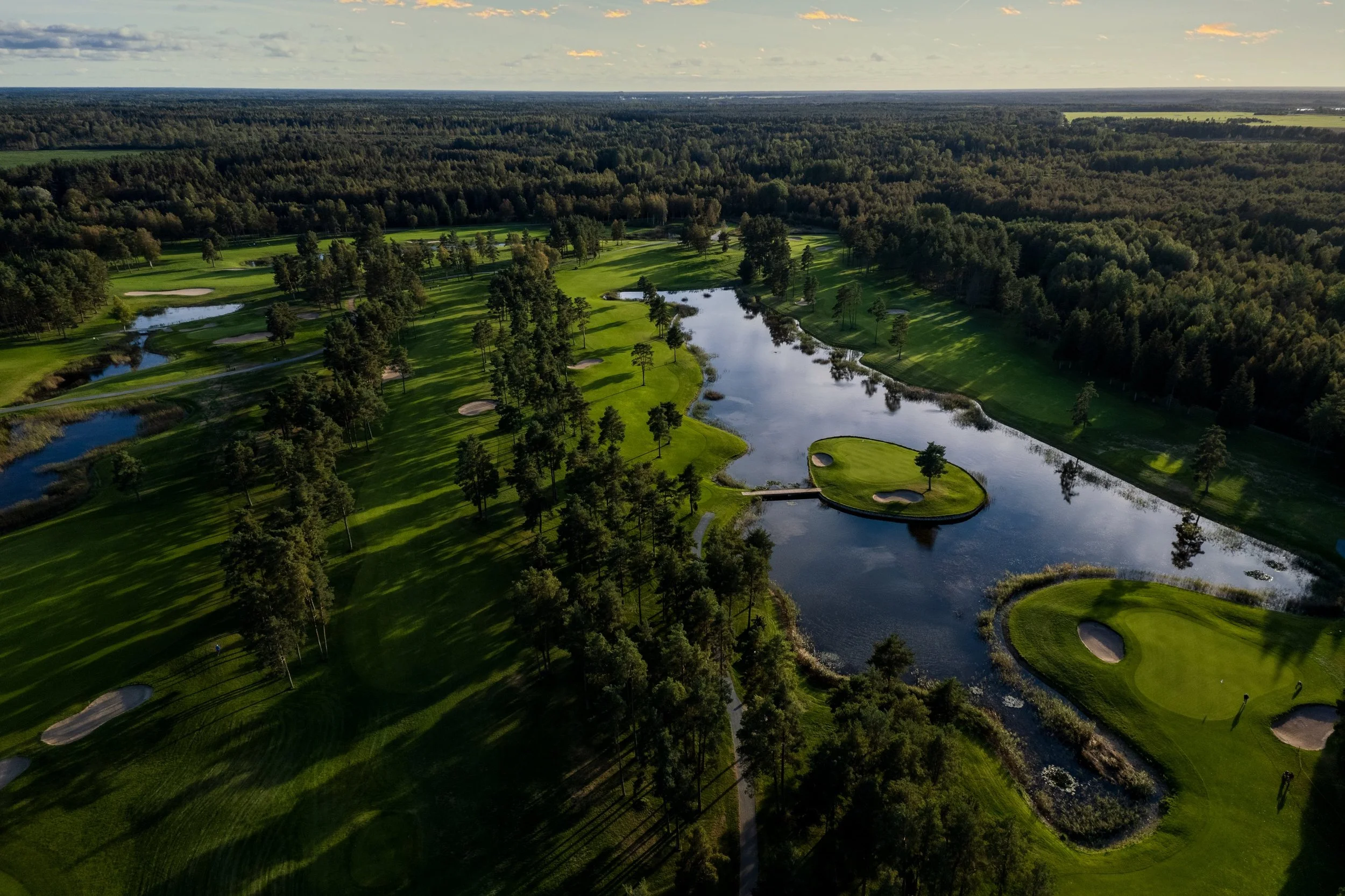 NIITVÄLJÄ GOLF
