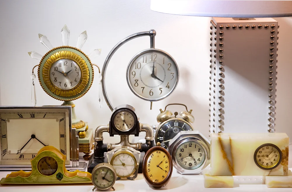 clocks9800.jpg