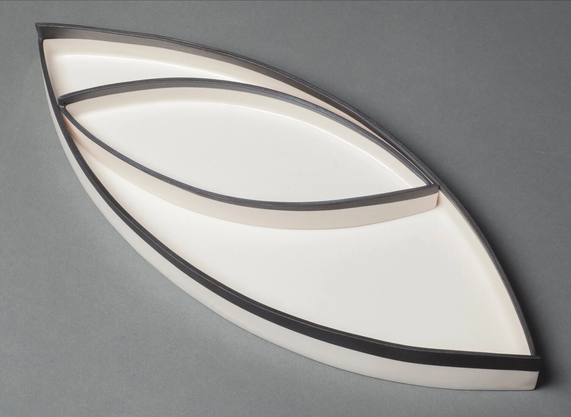 Asymmetrical Tray Set