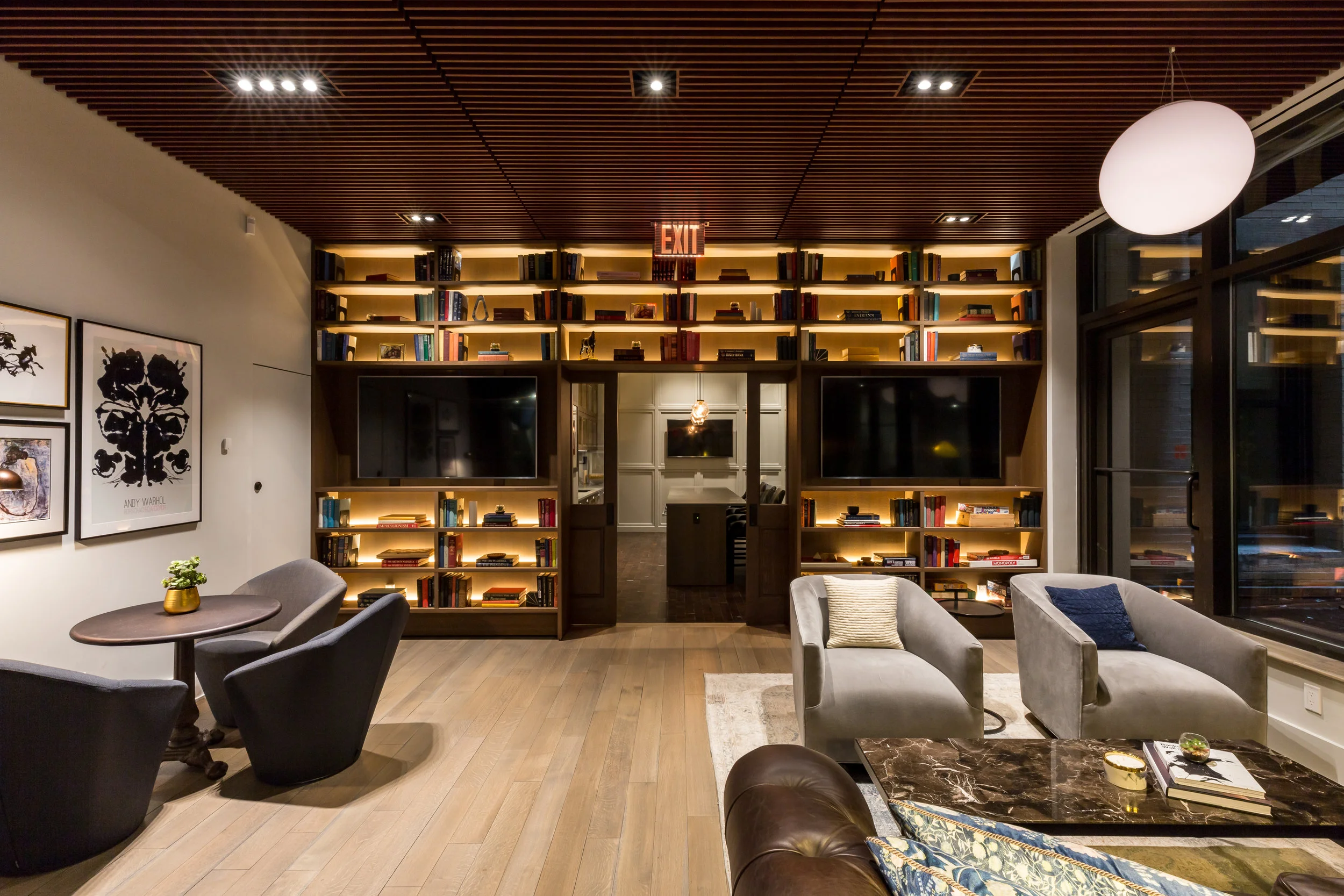 90 West Lounge