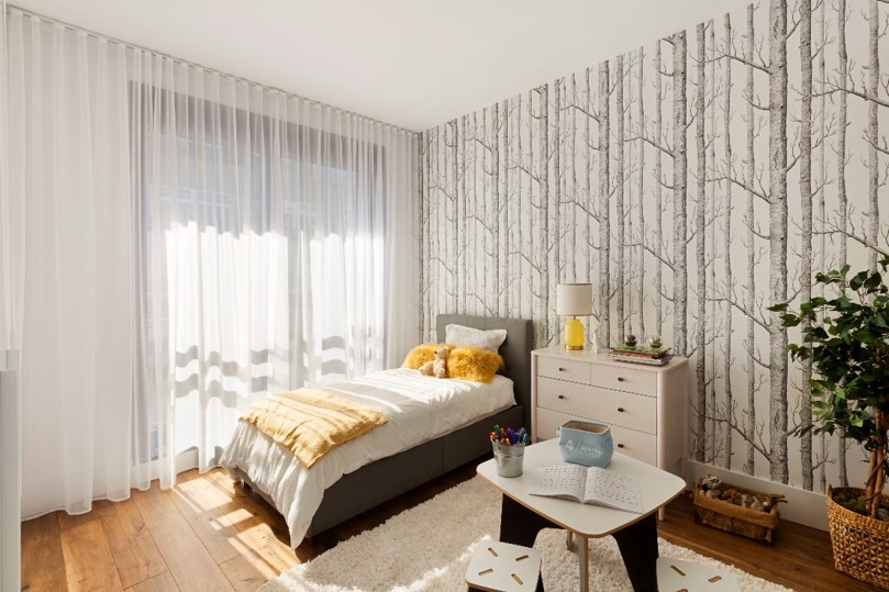 The tree pattern creates the illusion of very high ceilings and adds character to the room without being overwhelming. This is one of our favorite wallpaper from Cole & Son