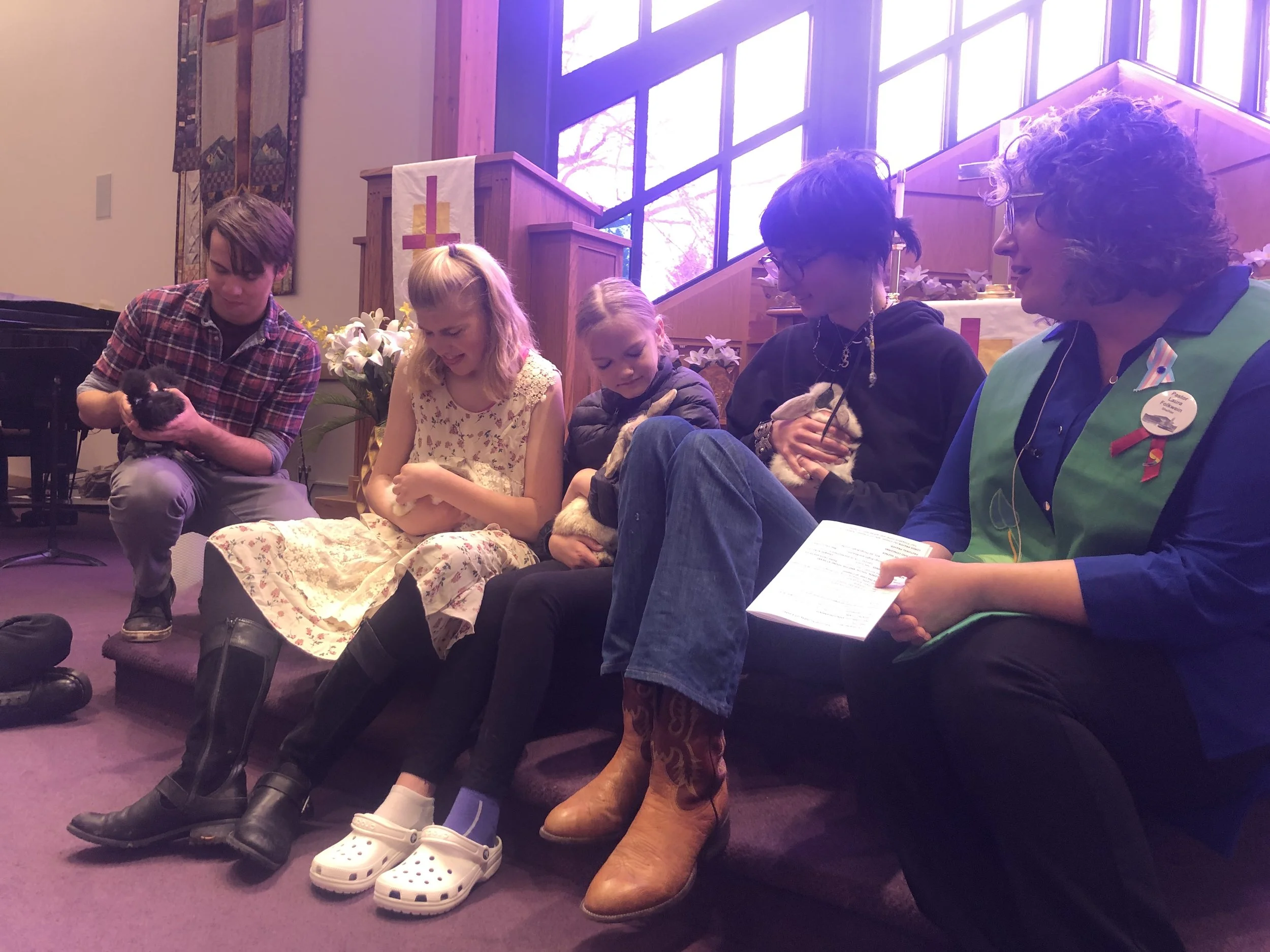 HeiferProject_CHildrens time with bunnies and chickens - Heifer 2022.jpg