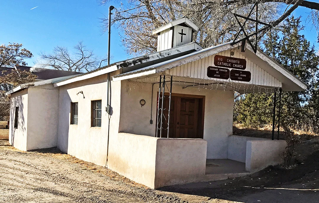Sagrado Corazon de Jesus y San Isidro - Rio Chiquito, NM