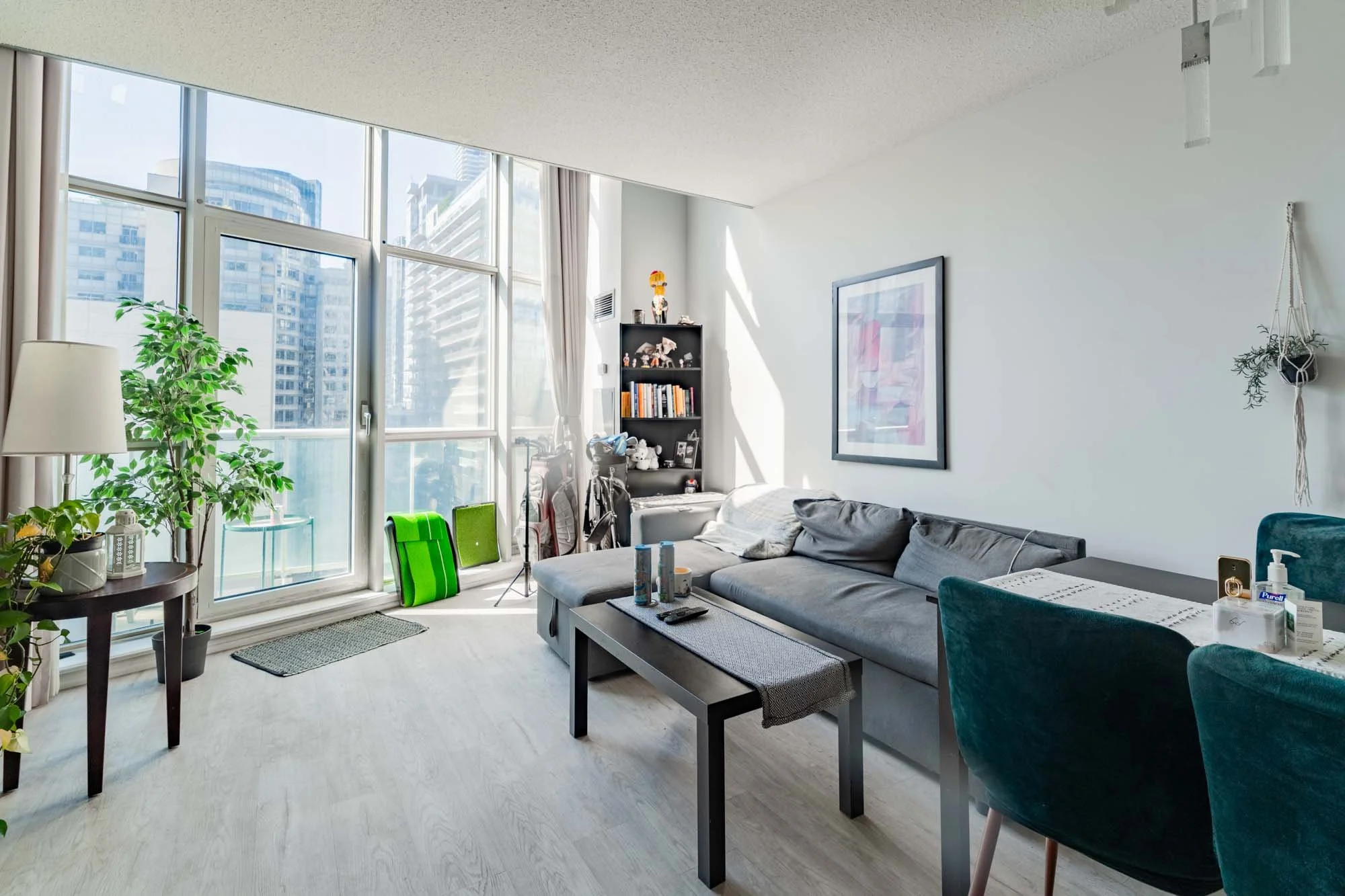 1117 - 36 Blue Jays Way (12 of 38).JPG