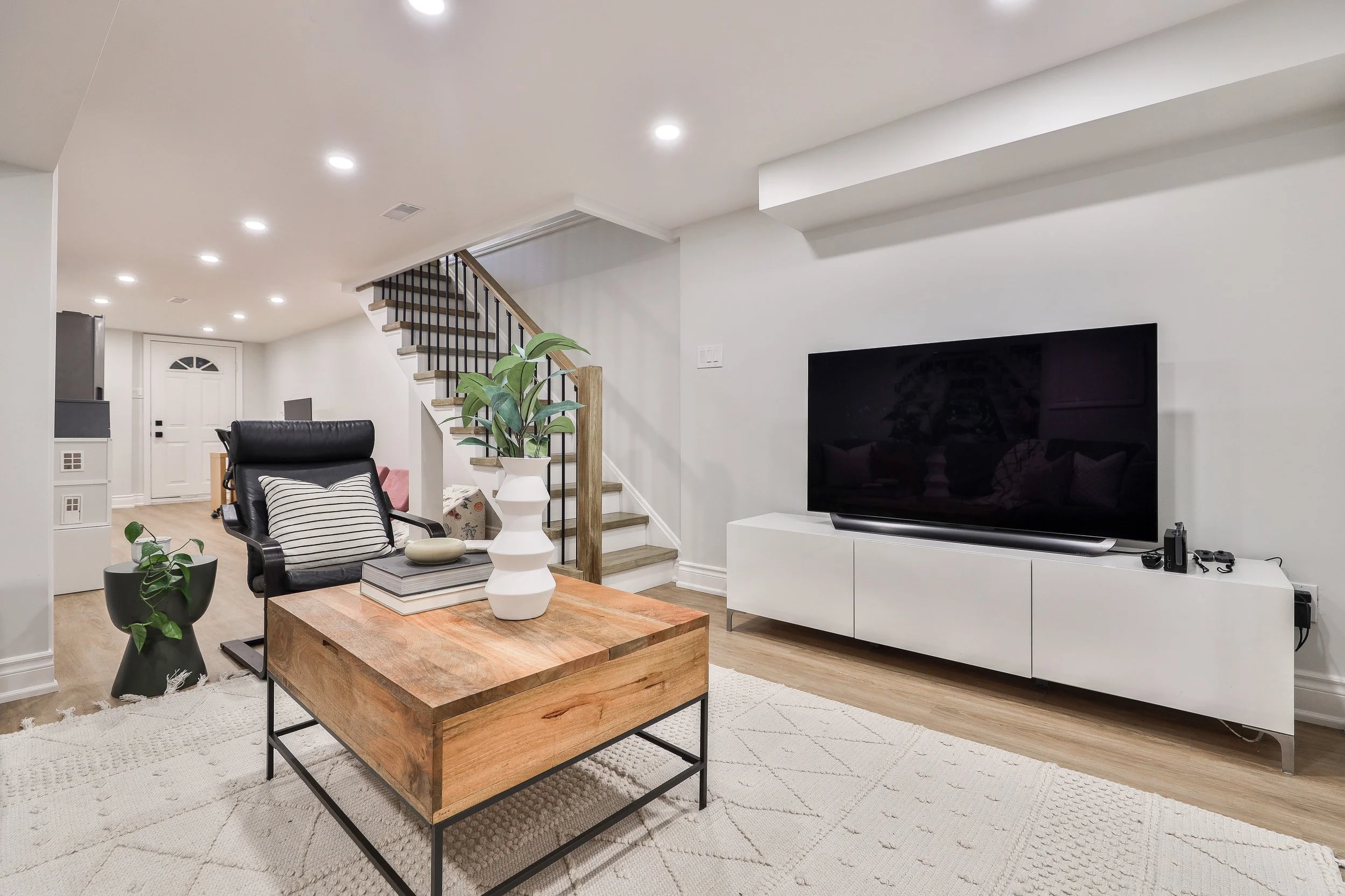 44 Mackenzie Cres -62.jpg