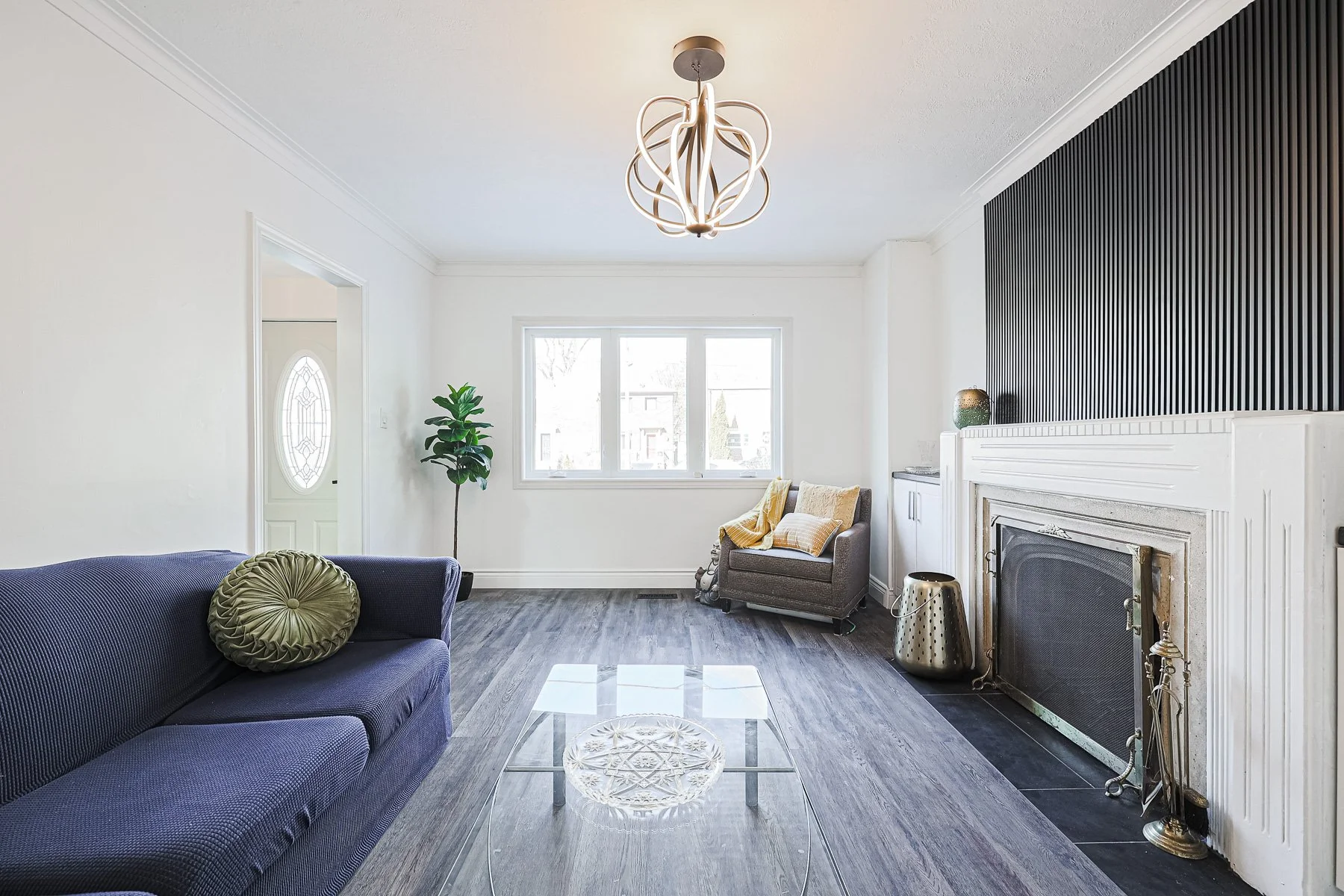 759 Eglinton Ave E MLS-14.jpg