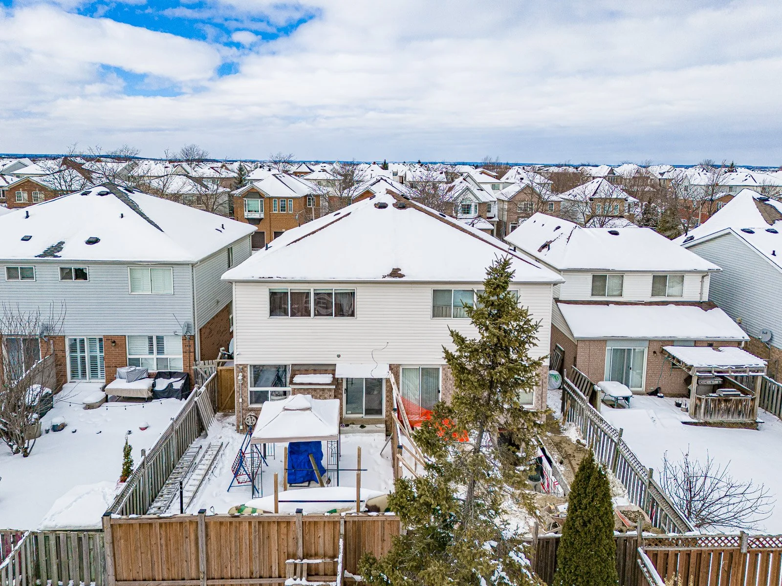 10 Cordgrass Cres MLS-9.jpg