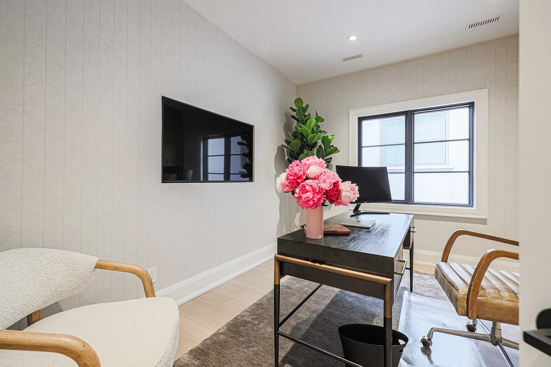 142 Buckingham Ave MLS-109.jpg