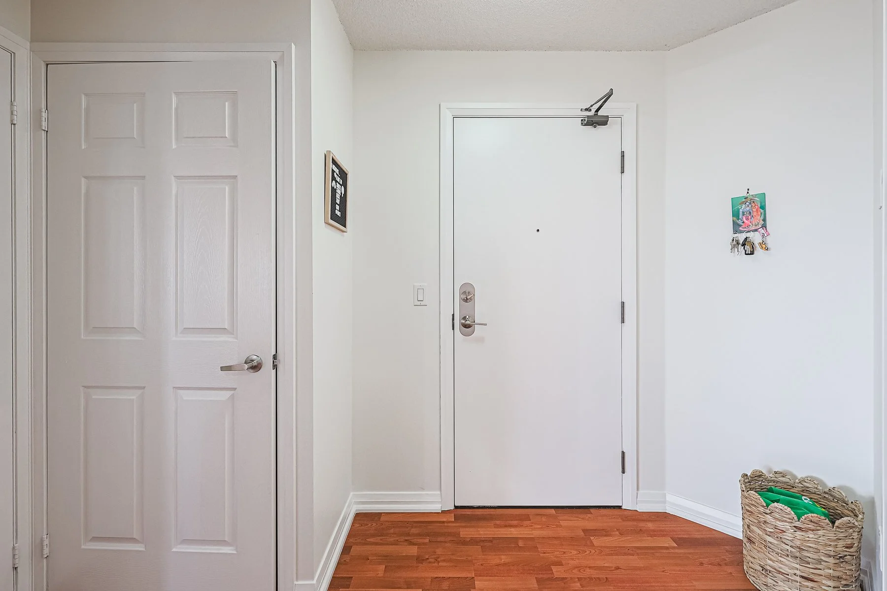 1401-220 Forum Dr MLS-12.jpg