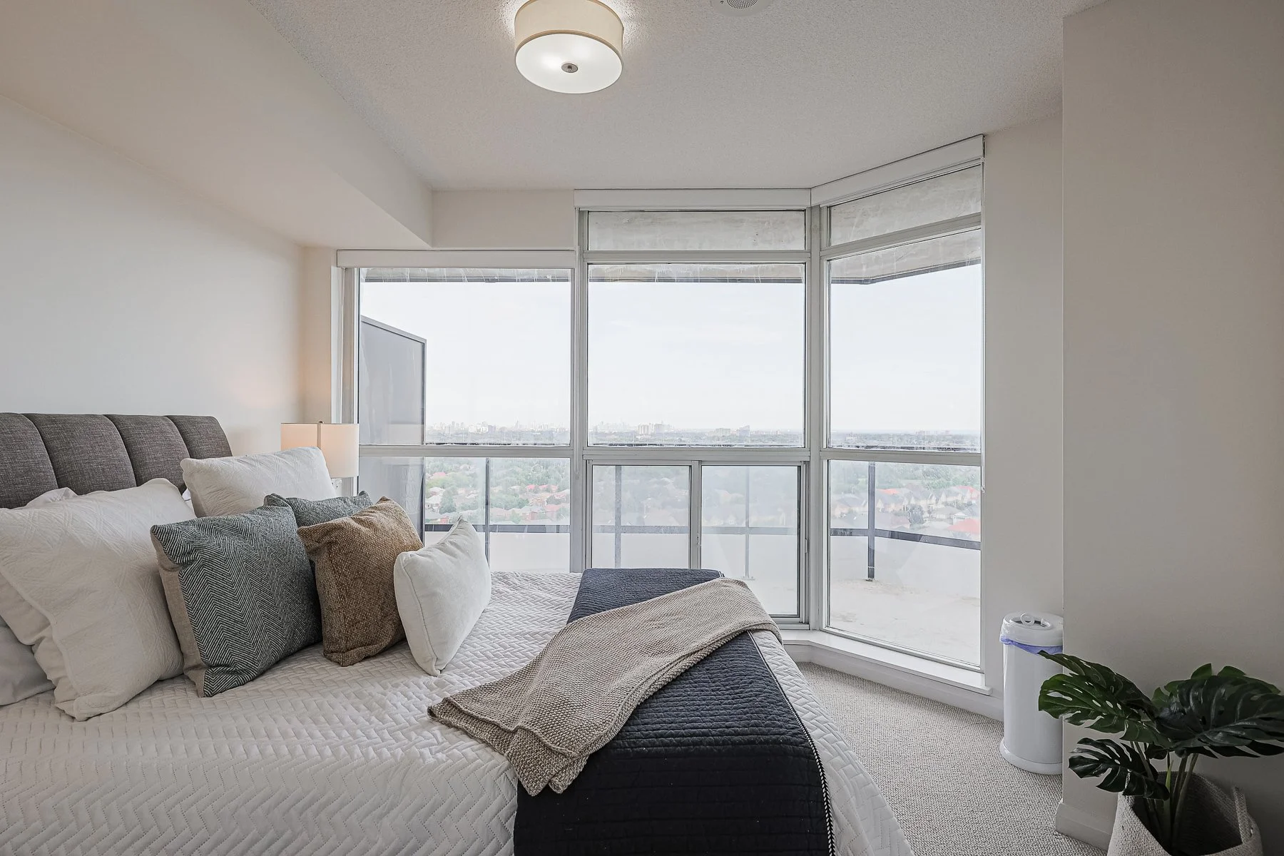 1401-220 Forum Dr MLS-43.jpg