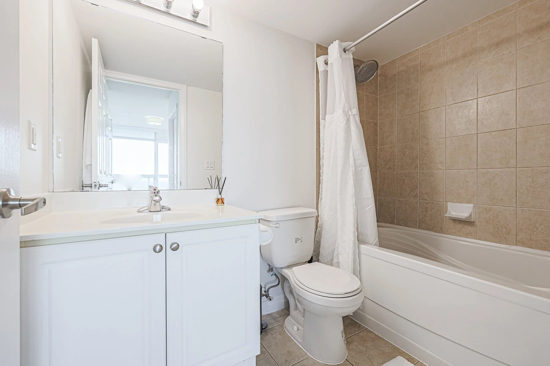 1401-220 Forum Dr MLS-47.jpg