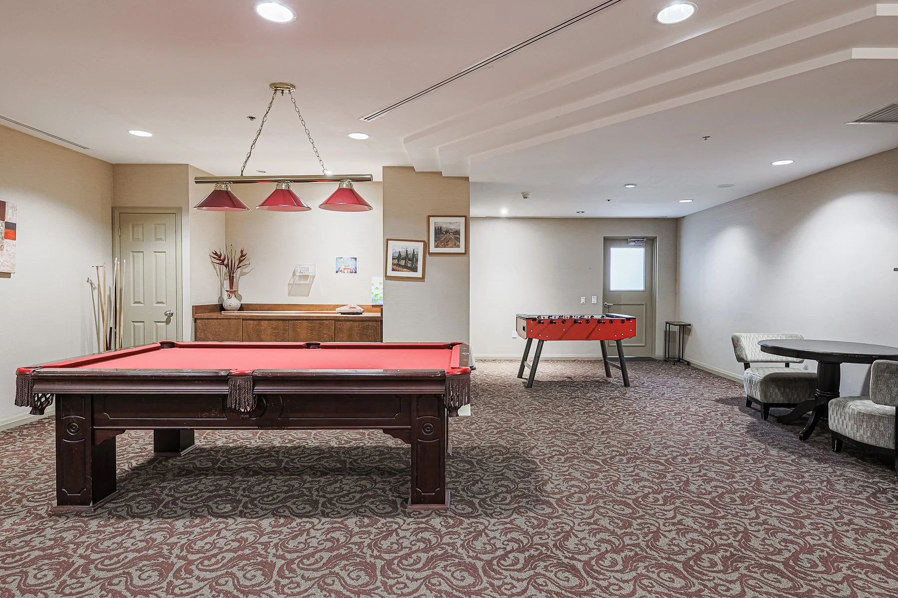 1401-220 Forum Dr MLS-63.jpg