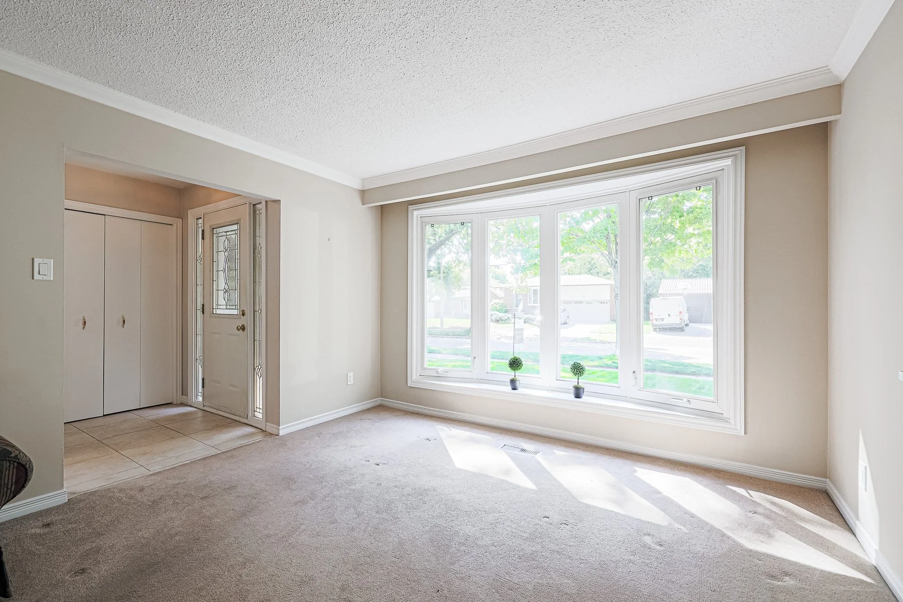 958 Fletcher Valley Crescent MLS-15.jpg