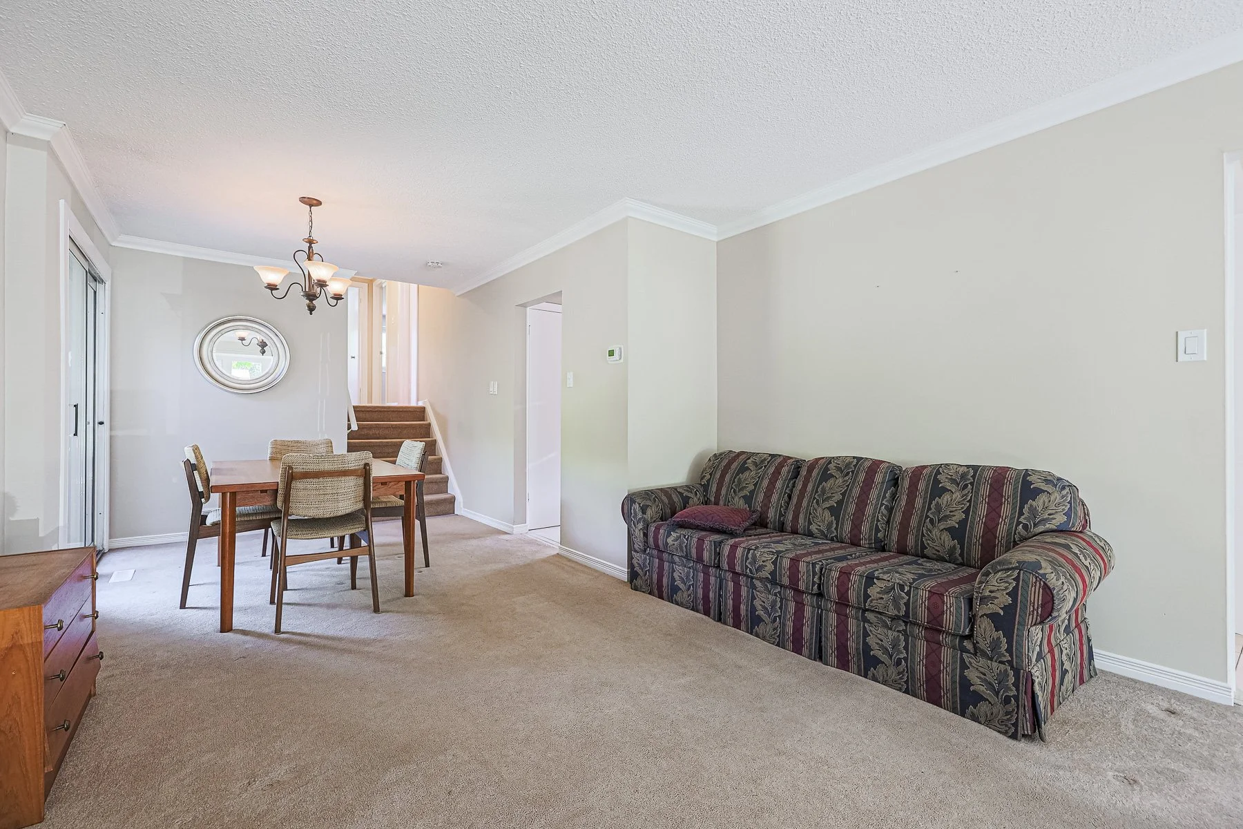 958 Fletcher Valley Crescent MLS-18.jpg