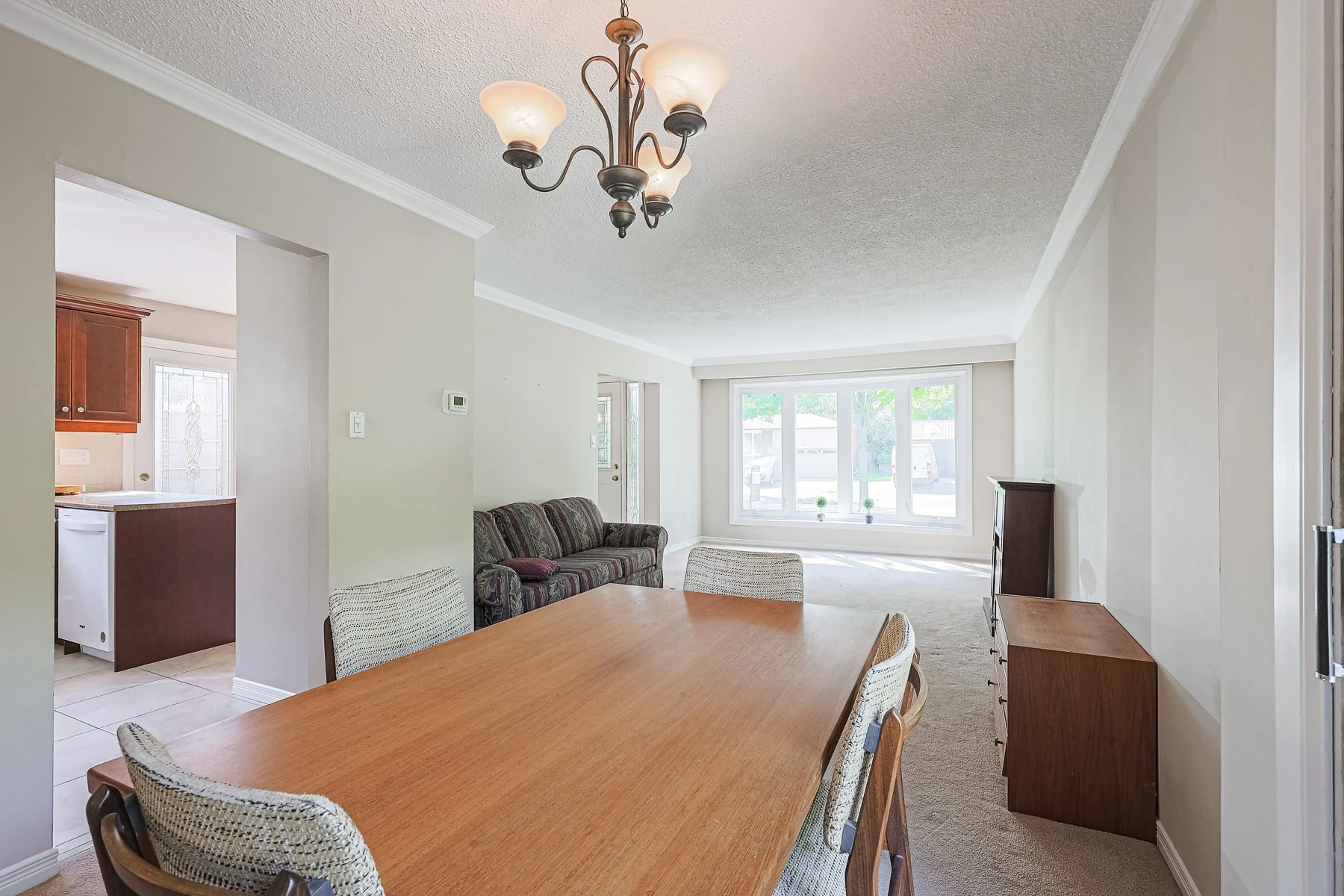 958 Fletcher Valley Crescent MLS-22.jpg