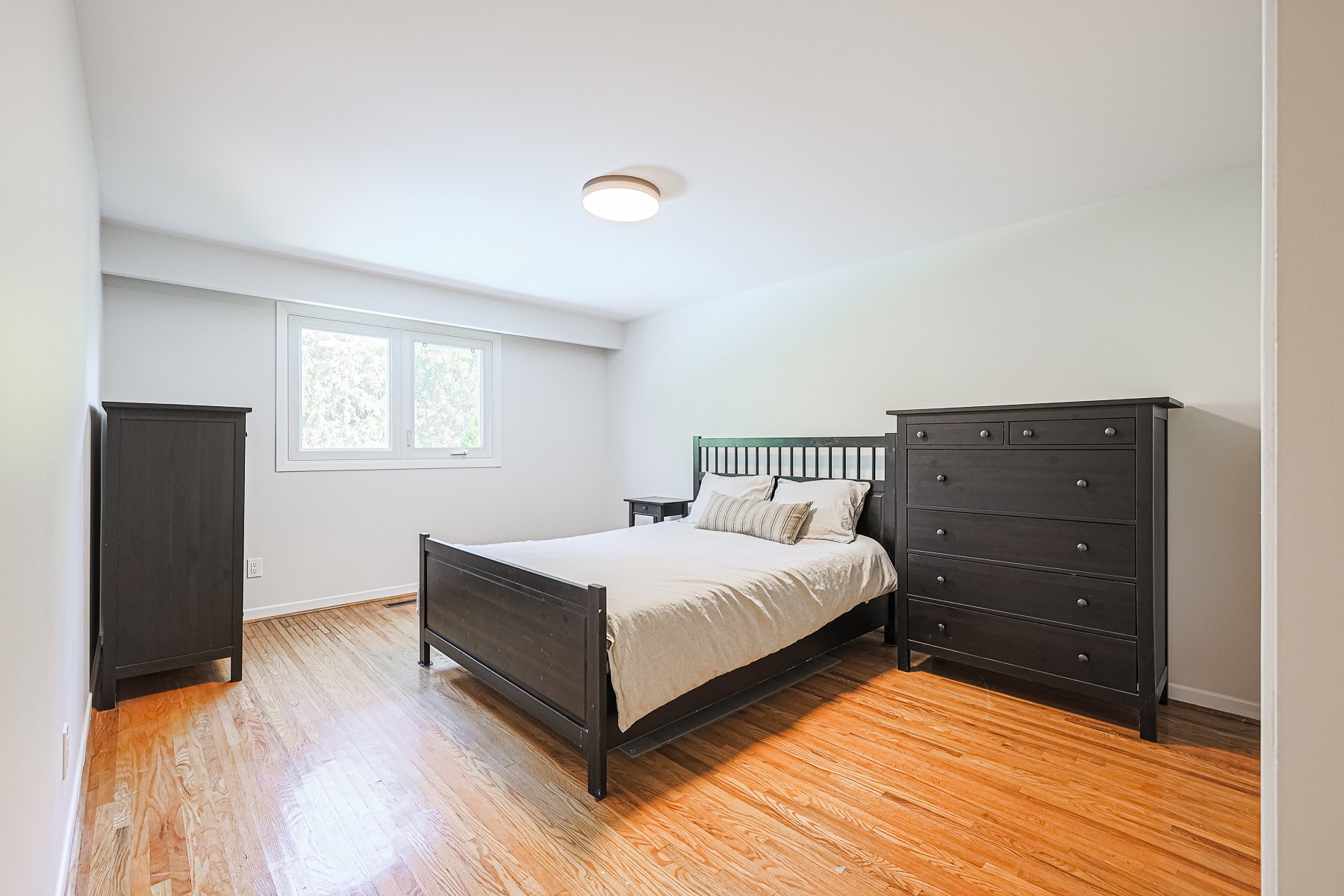 958 Fletcher Valley Crescent MLS-38.jpg