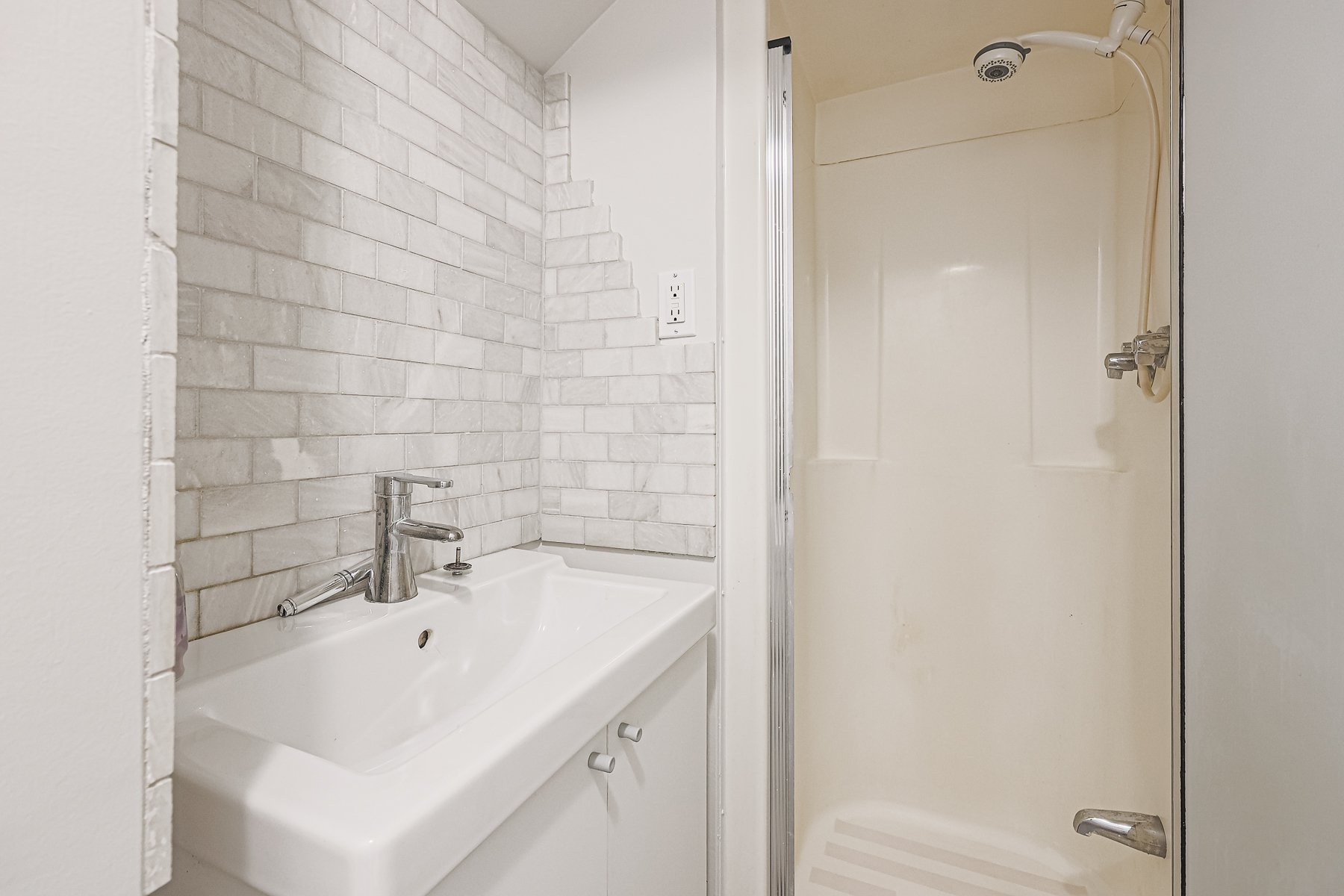 958 Fletcher Valley Crescent MLS-62.jpg