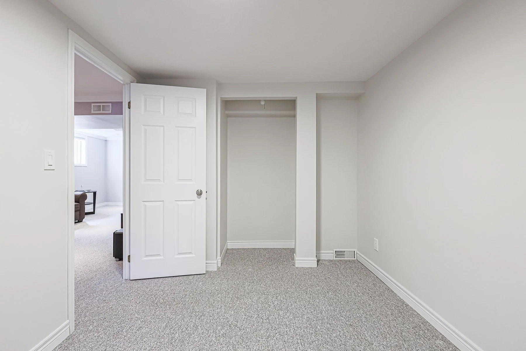 958 Fletcher Valley Crescent MLS-66.jpg