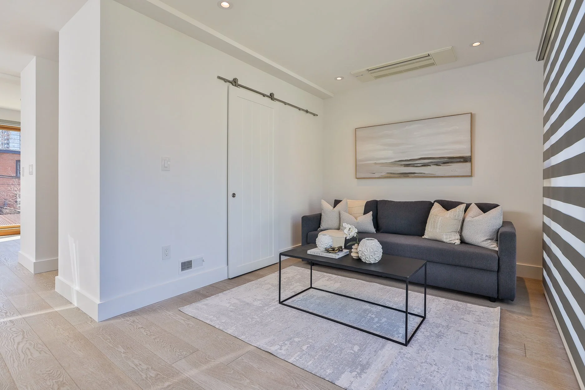 163 Wychwood Ave-13.jpg