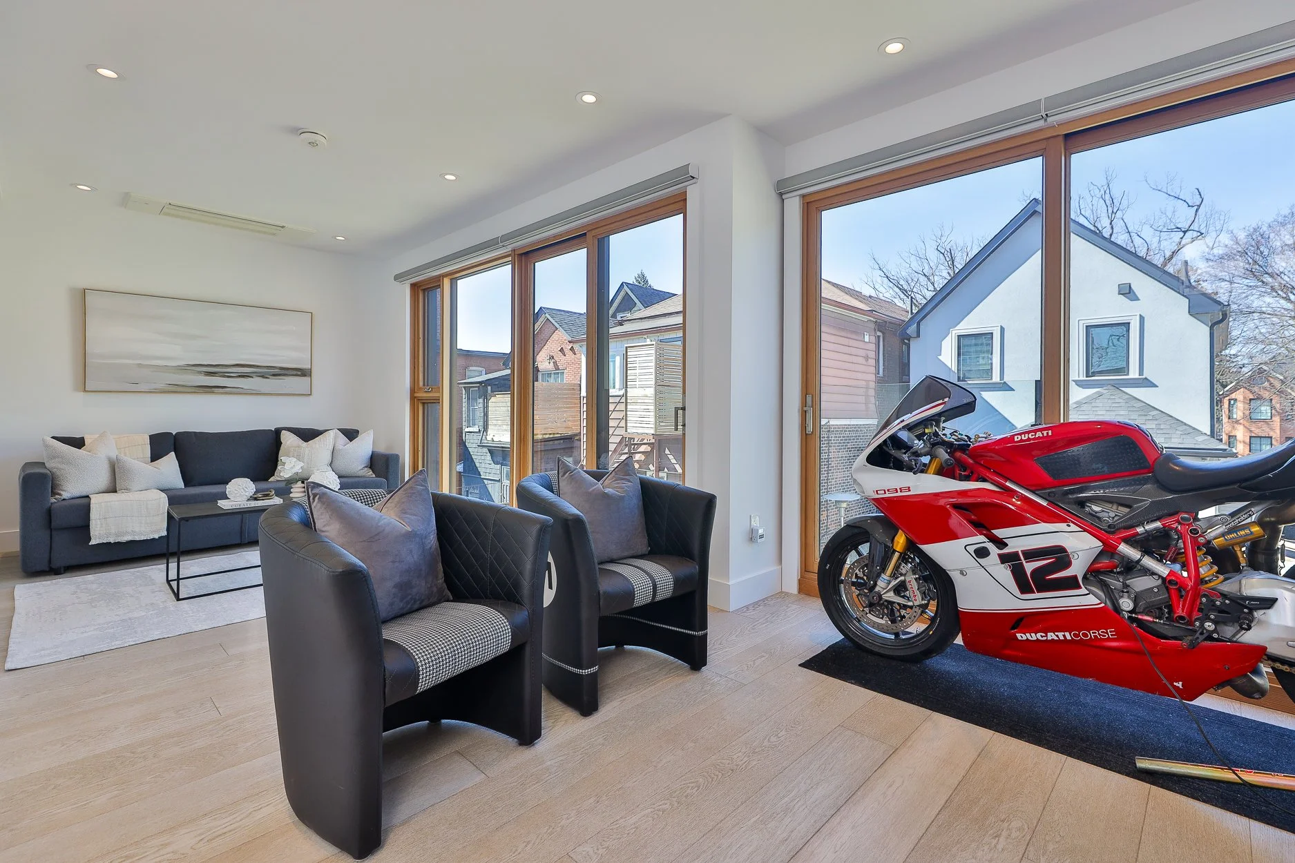 163 Wychwood Ave-14.jpg