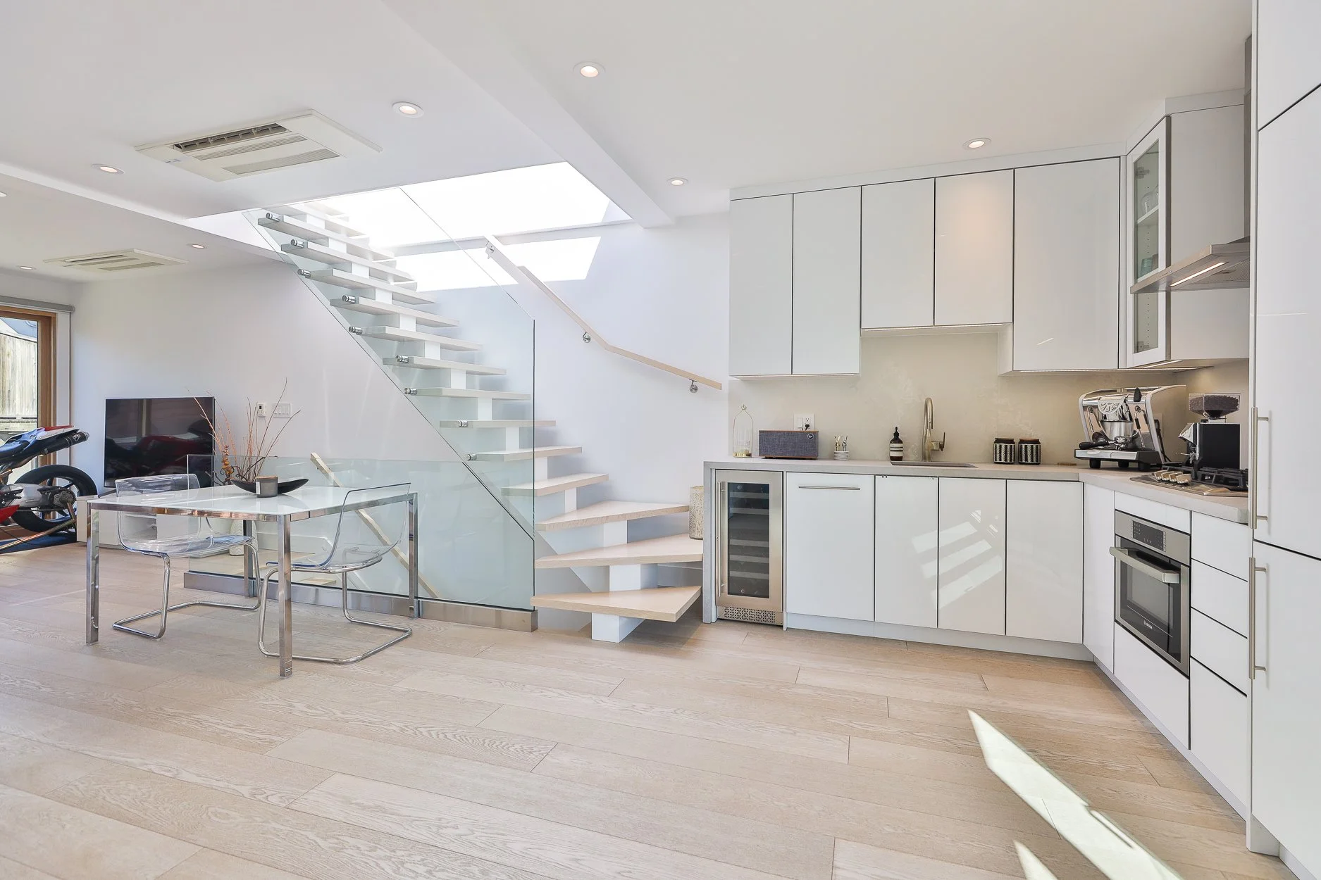 163 Wychwood Ave-21.jpg