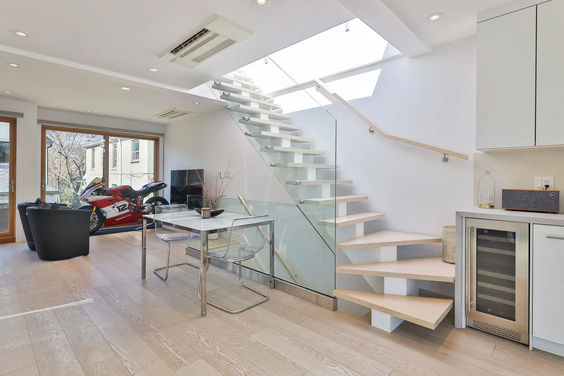 163 Wychwood Ave-26.jpg