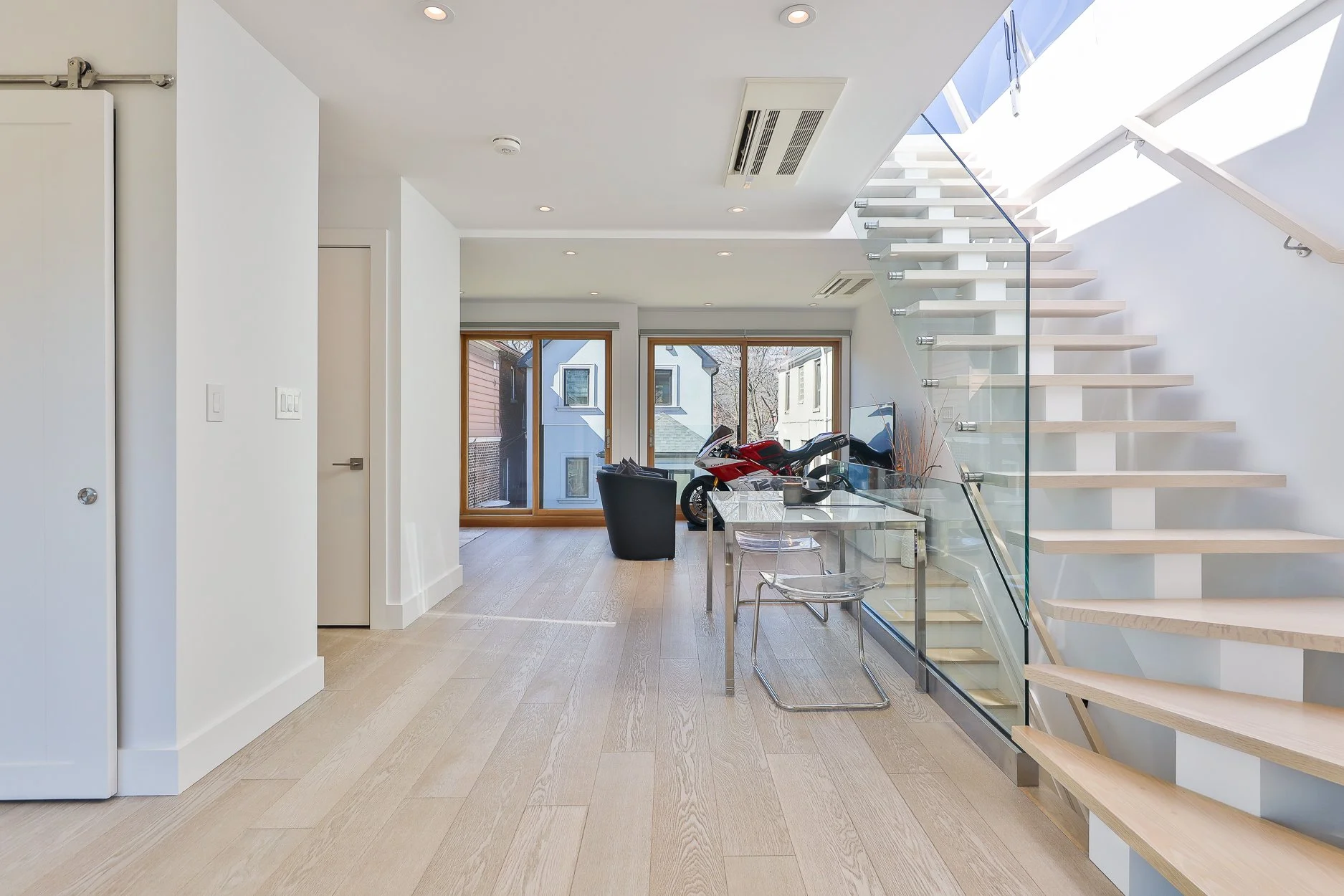 163 Wychwood Ave-27.jpg